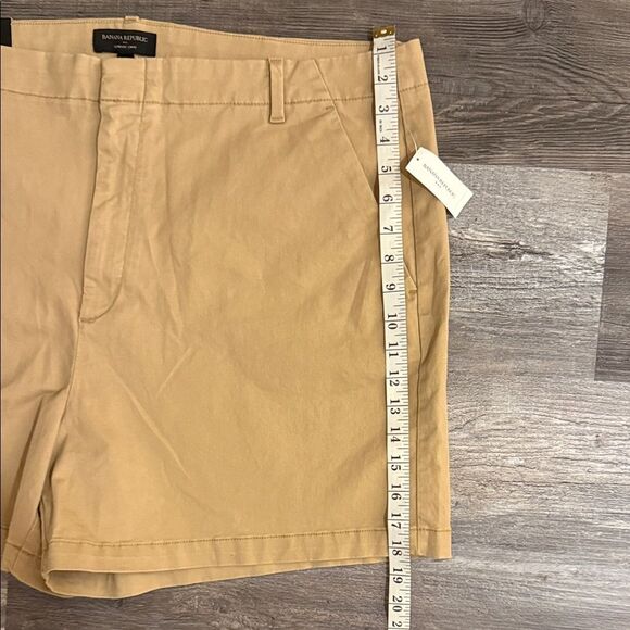 NWT - Banana Republic Authentic Chino Short - Mid Rise - Women's Size 20 - Picture 6 of 6